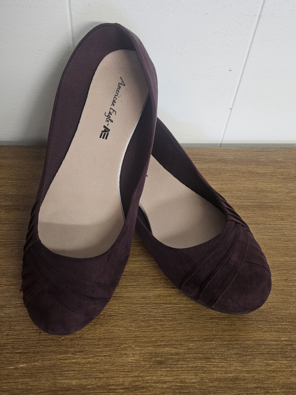 American Eagle Outfitters Women's Burgundy Ballet Flats